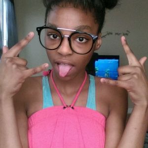 Meet your Posher, Oriole